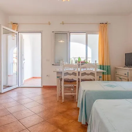 Διαμέρισμα Bilo 4 *